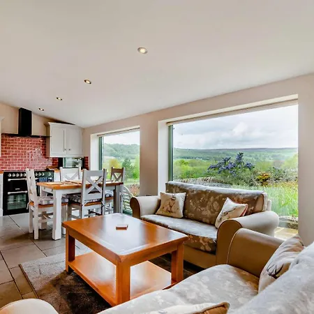 2 Bed In Otley Oc-tchh105 Tatil Evi *