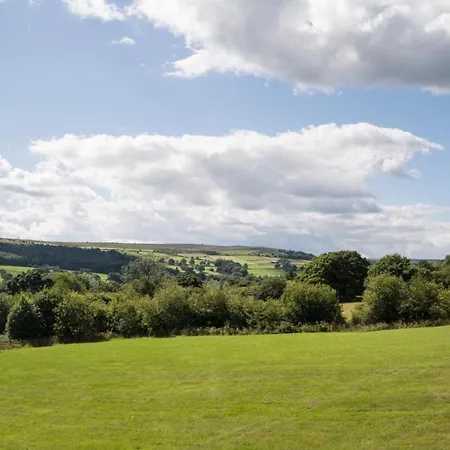 2 Bed In Otley Oc-tchh105 Timble